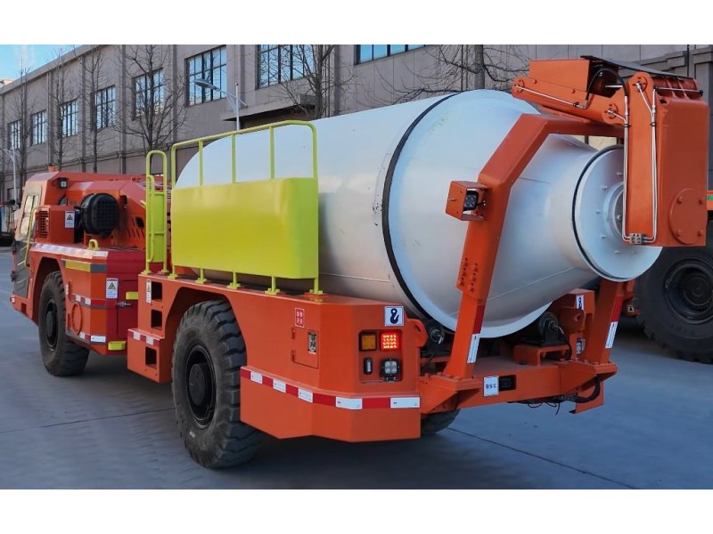 UCM 544 Concrete Mixer